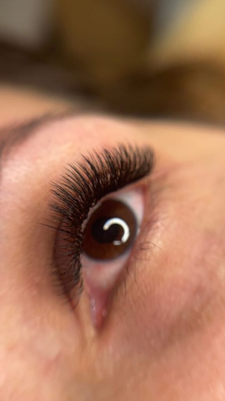 Classic lashes